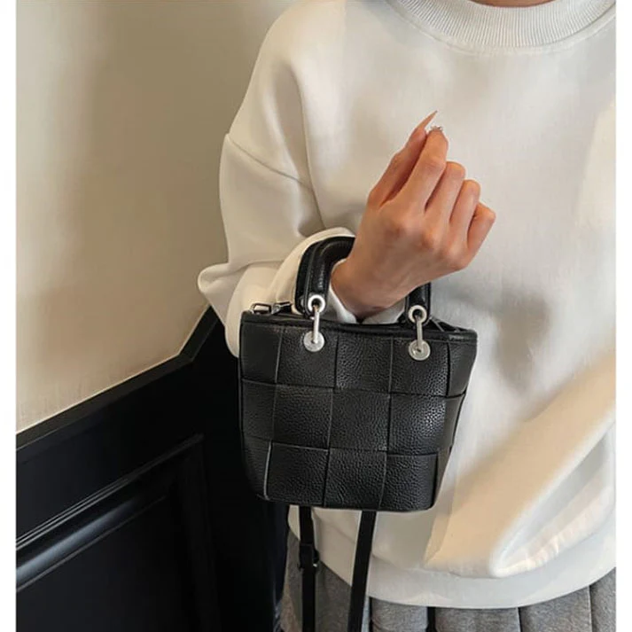 Elise Mini Bucket handbag - Image 4