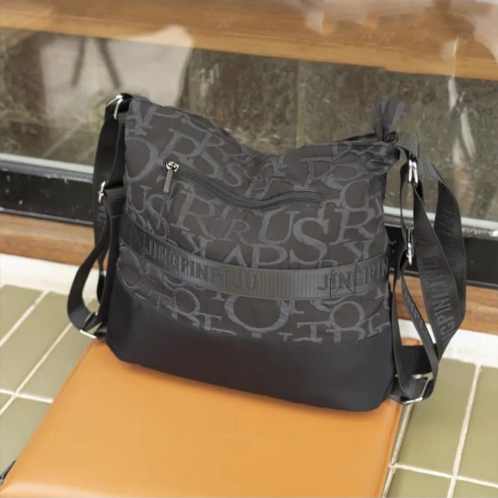 Magmore Classic Convertible Handbag - Image 5