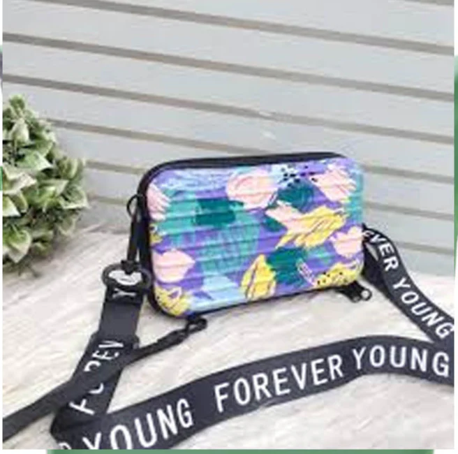 Sling Shell Crossbody Bag - Image 17