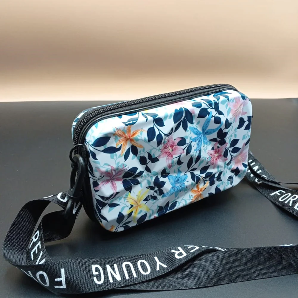 Sling Shell Crossbody Bag - Image 3